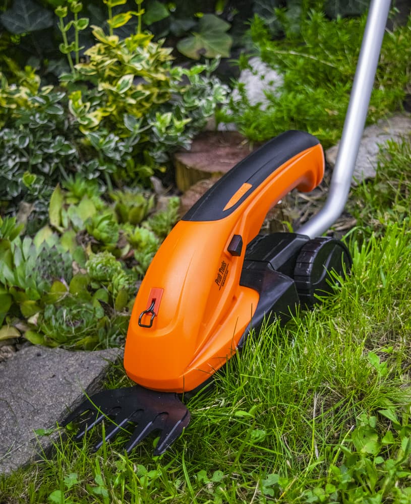 Profi Tools Aku nůžky 2v1 s teleskopickou rukojetí N0E-KT01-90X120L - náhled 4